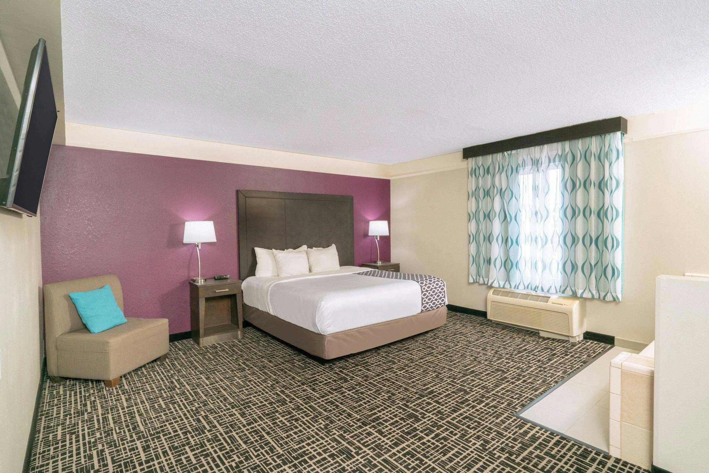 Hotel La Quinta Inn & Suites by Wyndham Latham Albany Airport photo 4