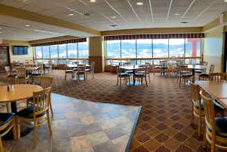 Hotel Days Inn and Suites Sutton photo 4