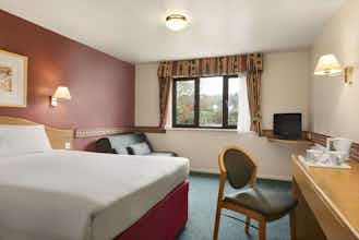 Hotel Days Inn Michaelwood M5 photo 5