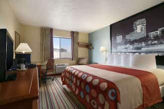 Hotel Super 8 by Wyndham Park City/North Wichita Area photo 3