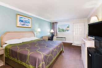 Hotel Super 8 Fort Walton Beach FL photo 4