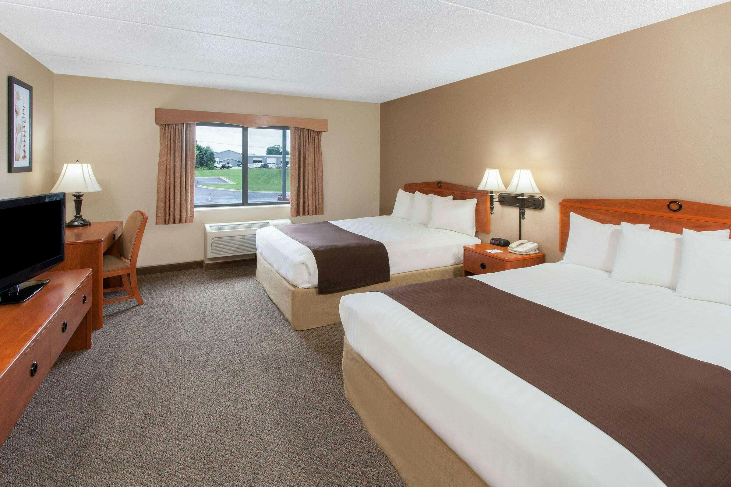 Hotel AmericInn Greenville photo 5