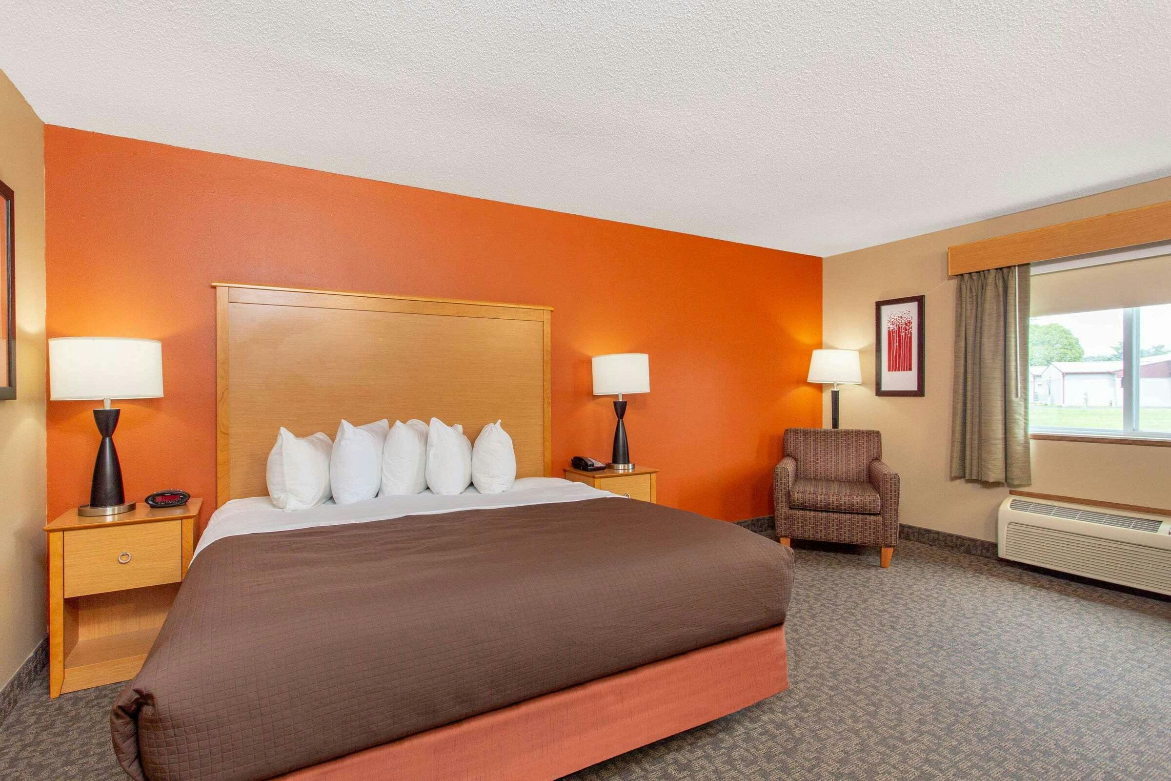 Hotel AmericInn Boscobel photo 2