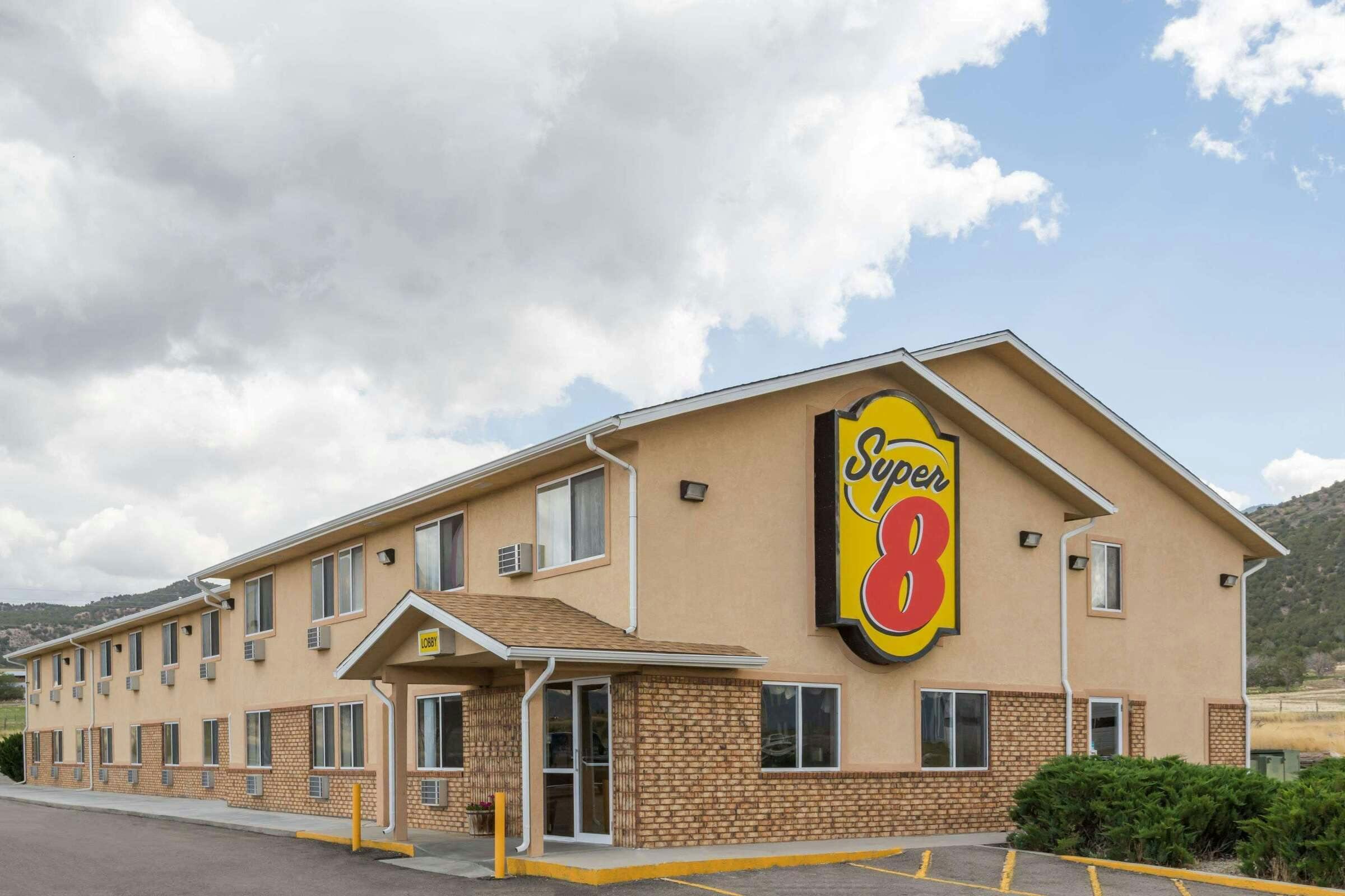 Super 8 Nephi UT