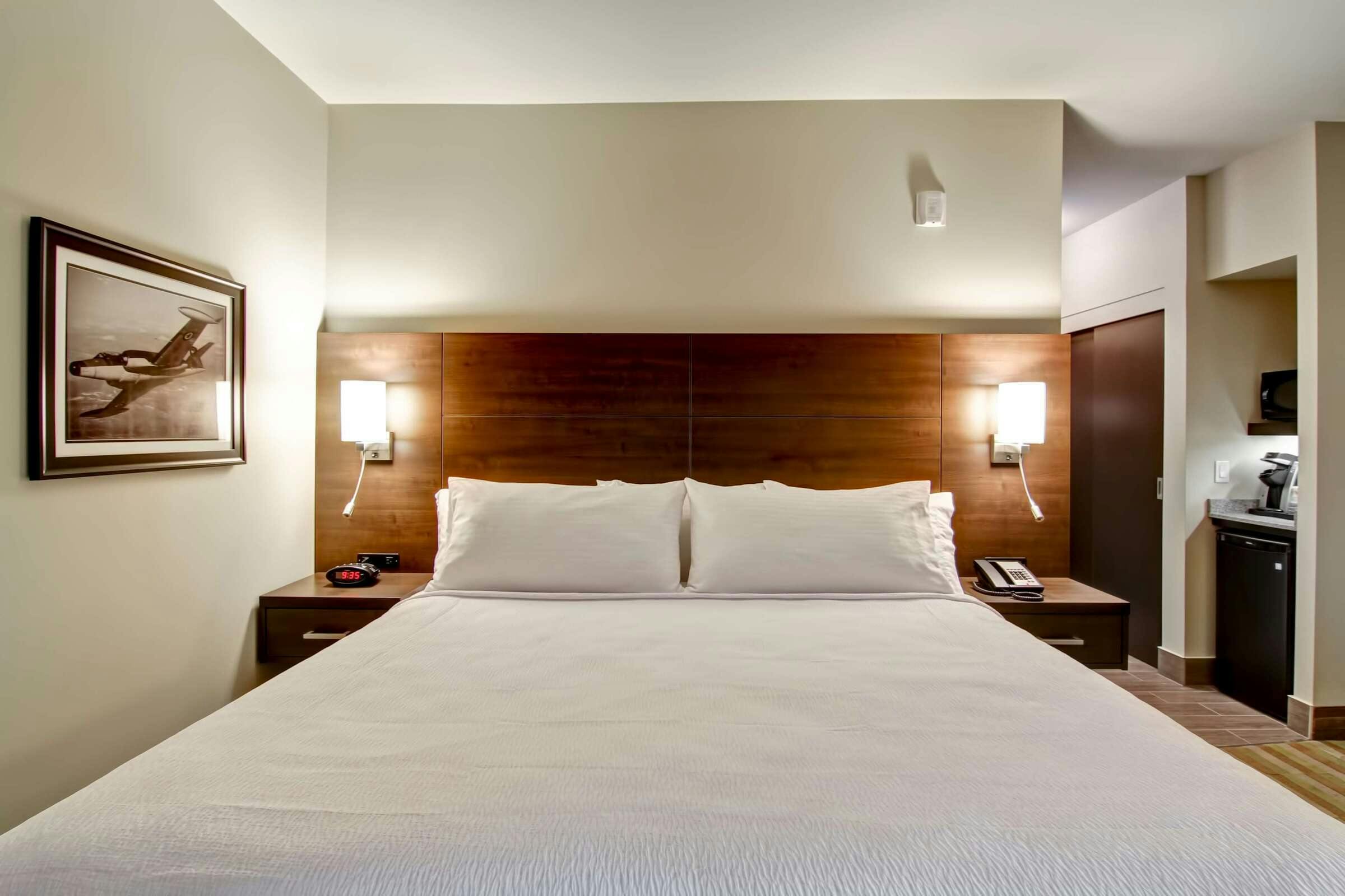 Hotel Best Western London Airport Inn & Suites photo 2