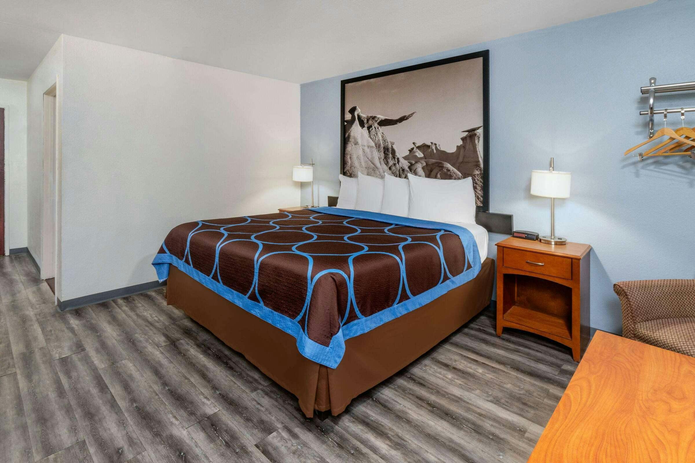 Hotel Super 8 by Wyndham Clayton photo 3