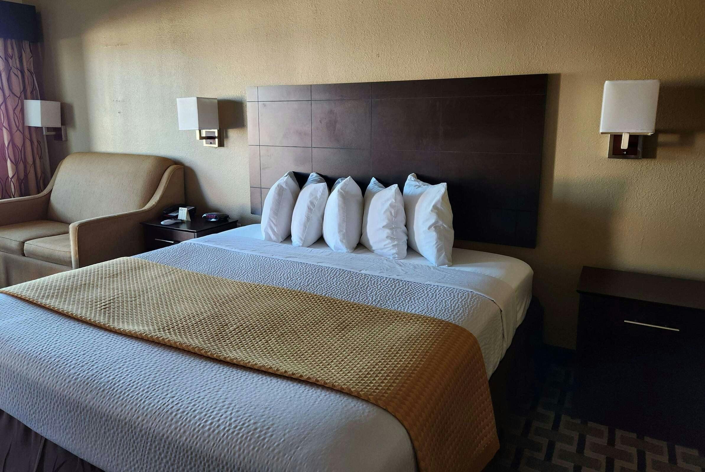 Hotel Days Inn Baytown East photo 4