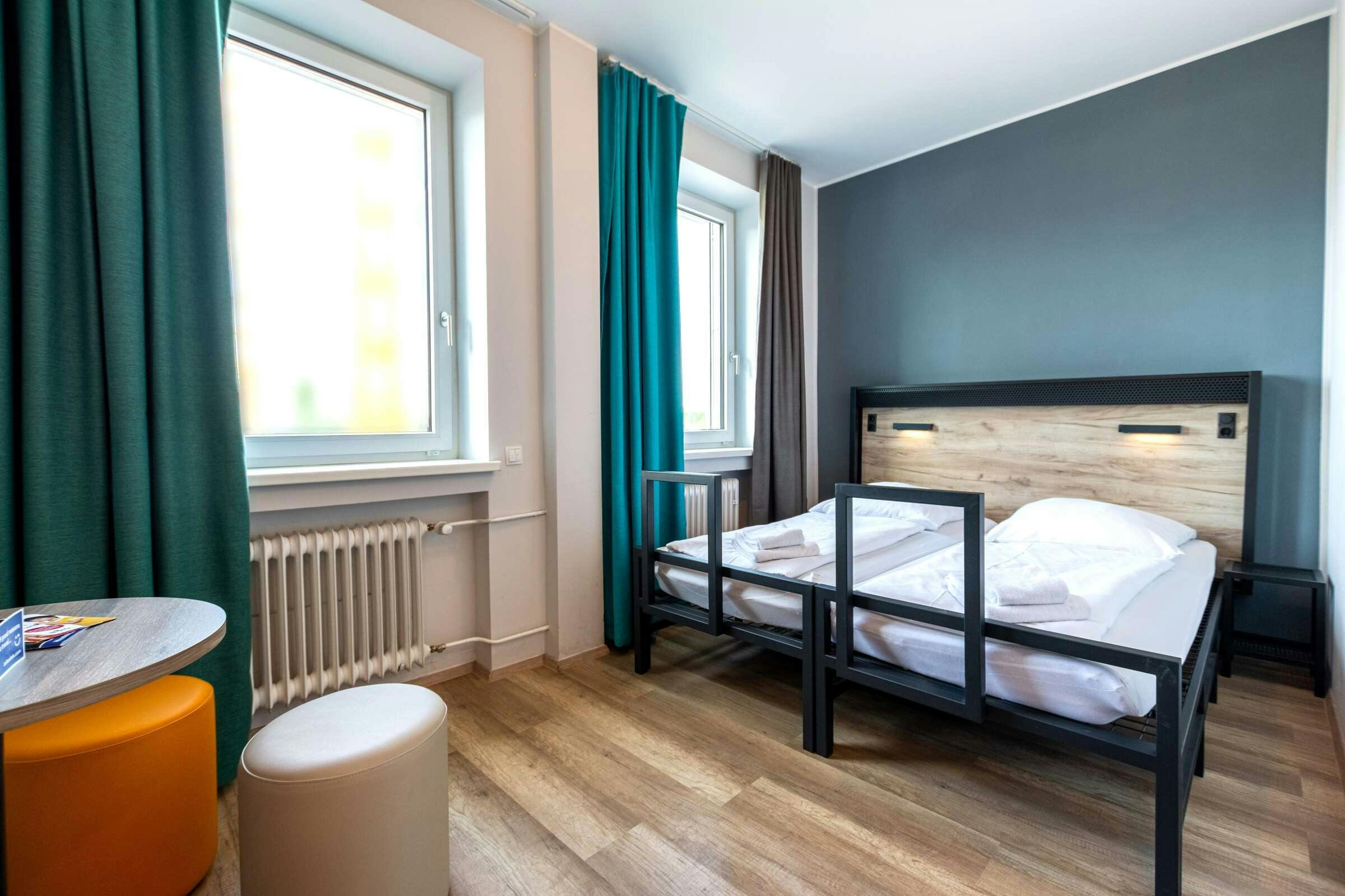 Hotel a&o München Laim photo 4