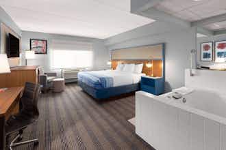 Hotel AmericInn by Wyndham North Branch photo 4