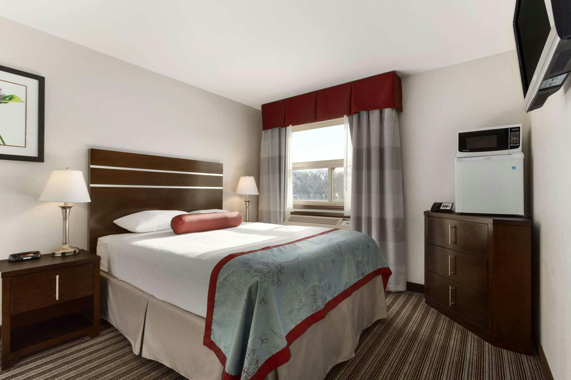 Super 8 Saskatoon Near Downtwn