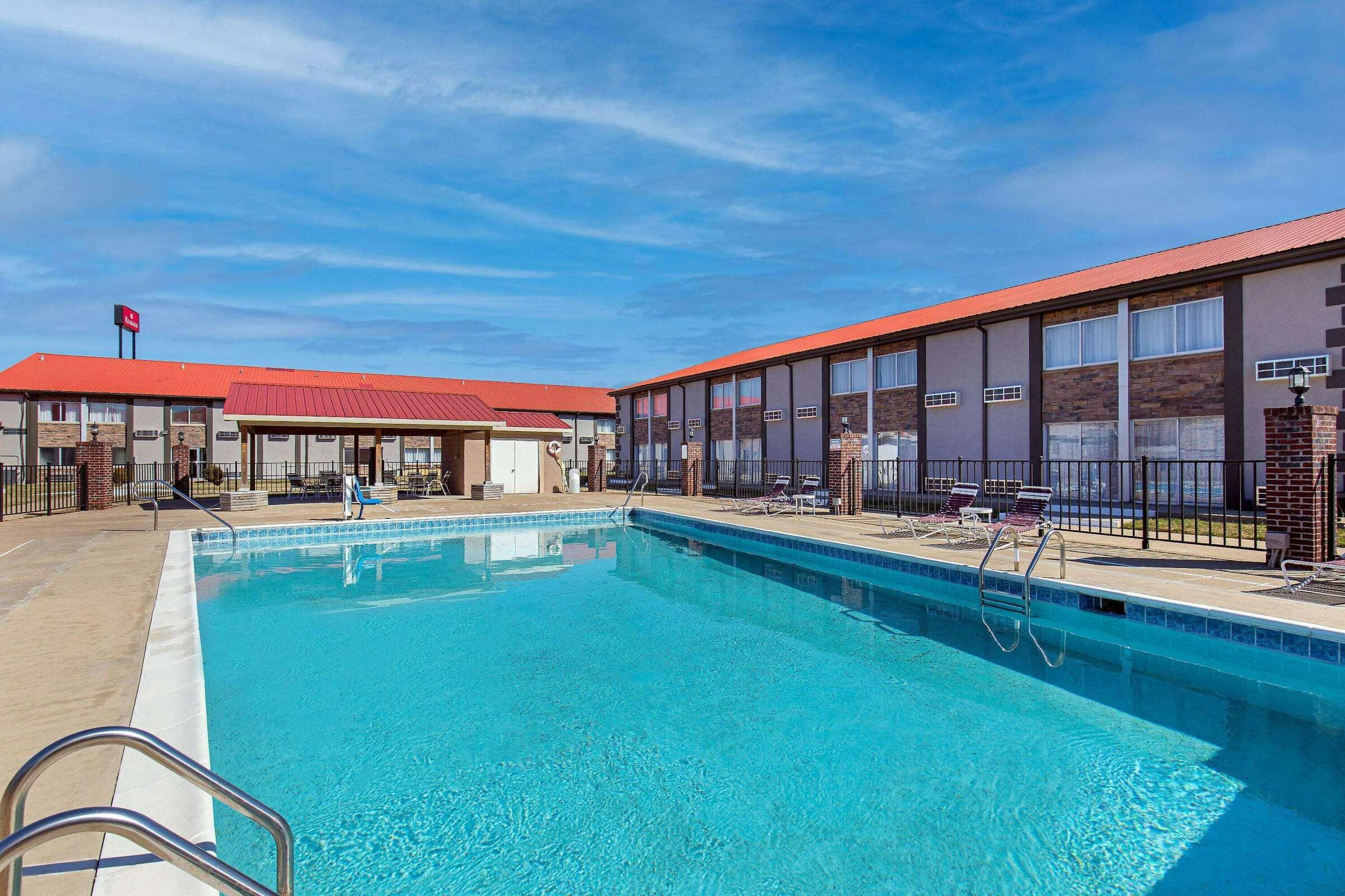 Ramada Bowling Green