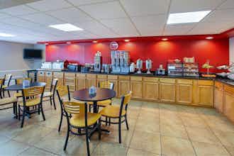 Hotel Ramada Bowling Green photo 1
