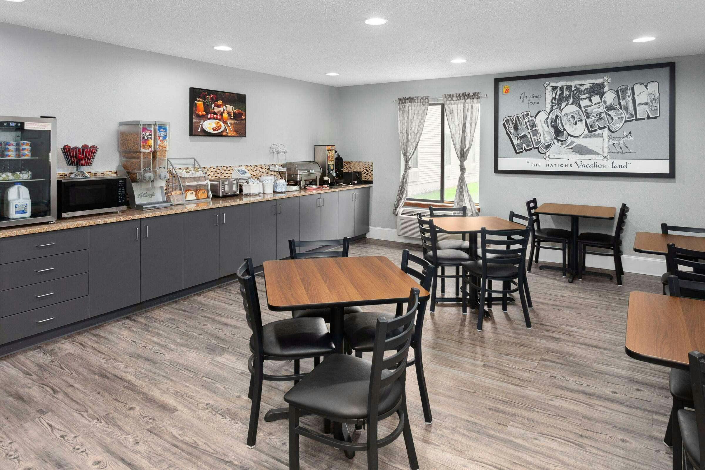 Hotel Super 8 Sun Prairie/Madison E photo 3