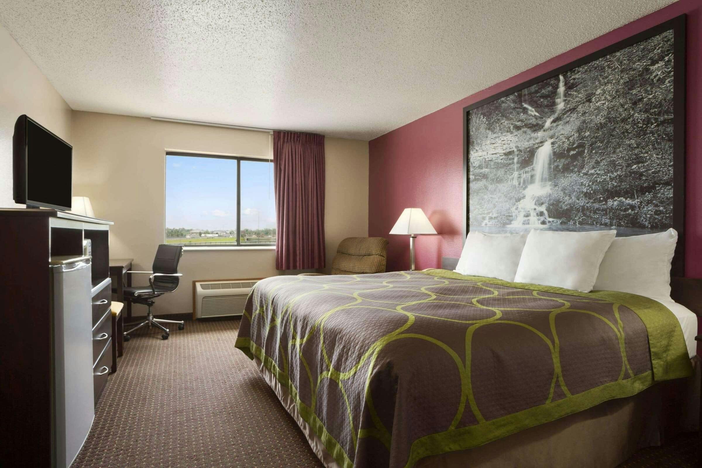 Hotel Super 8 by Wyndham Cameron photo 4