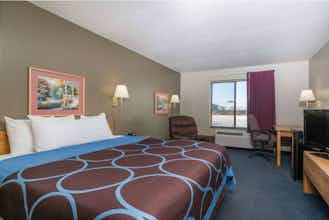 Hotel Super 8 Portage photo 5