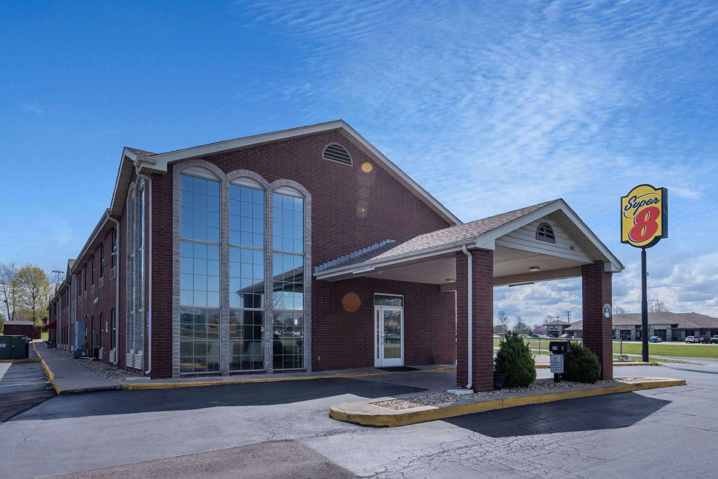 Hotel Super 8 by Wyndham Nixa/Springfield Area photo 2