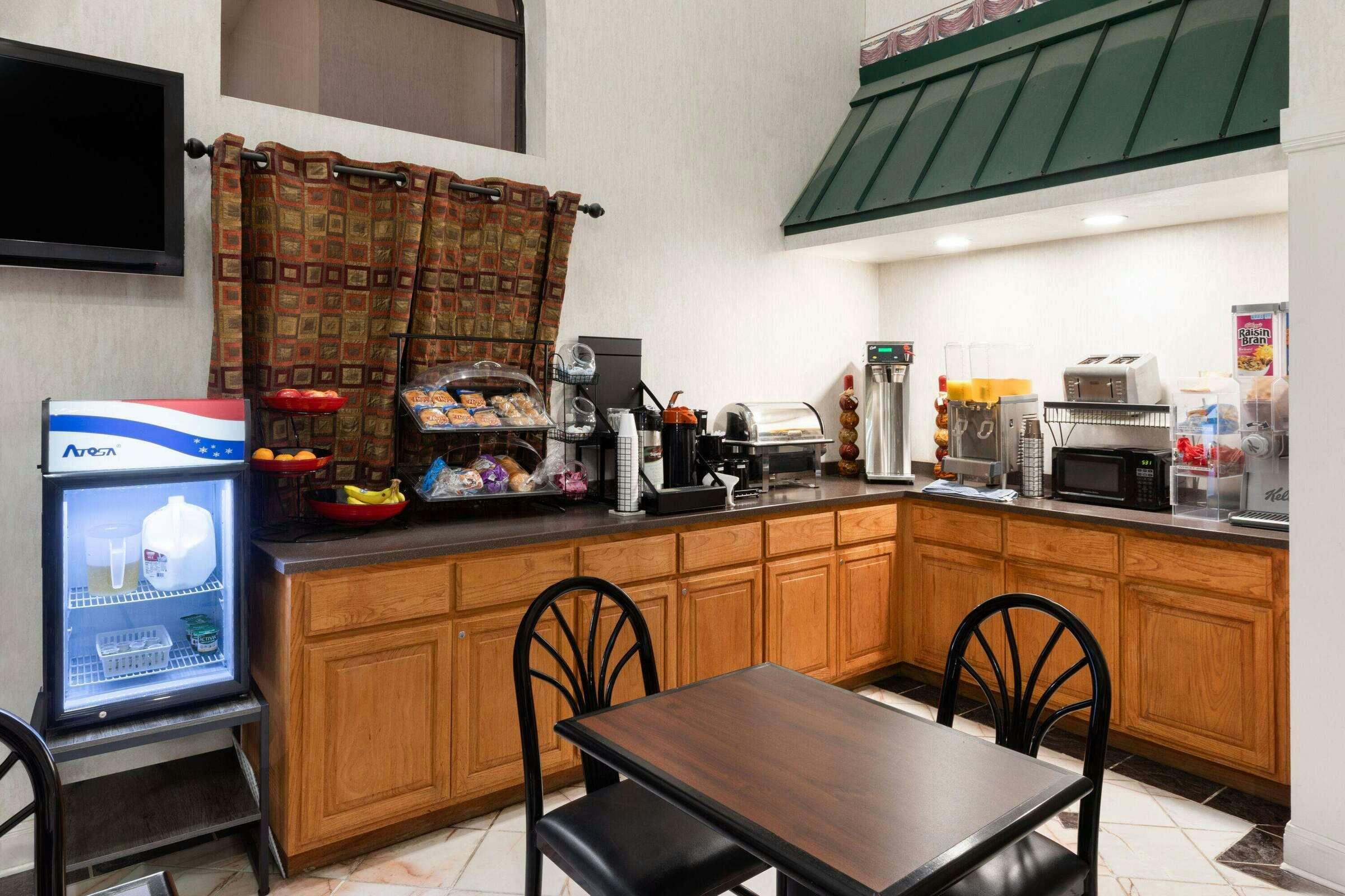 Hotel Ramada Limiited San Angelo photo 1