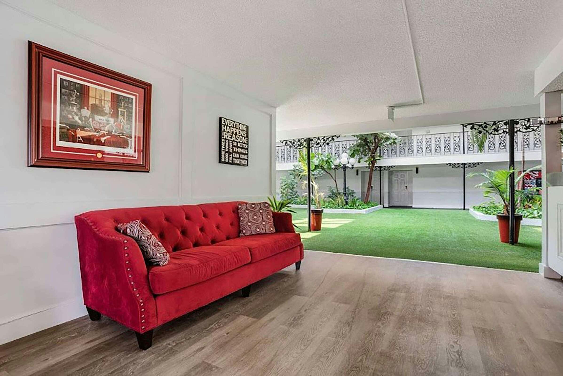 Hotel Baymont Montgomery AL photo 4