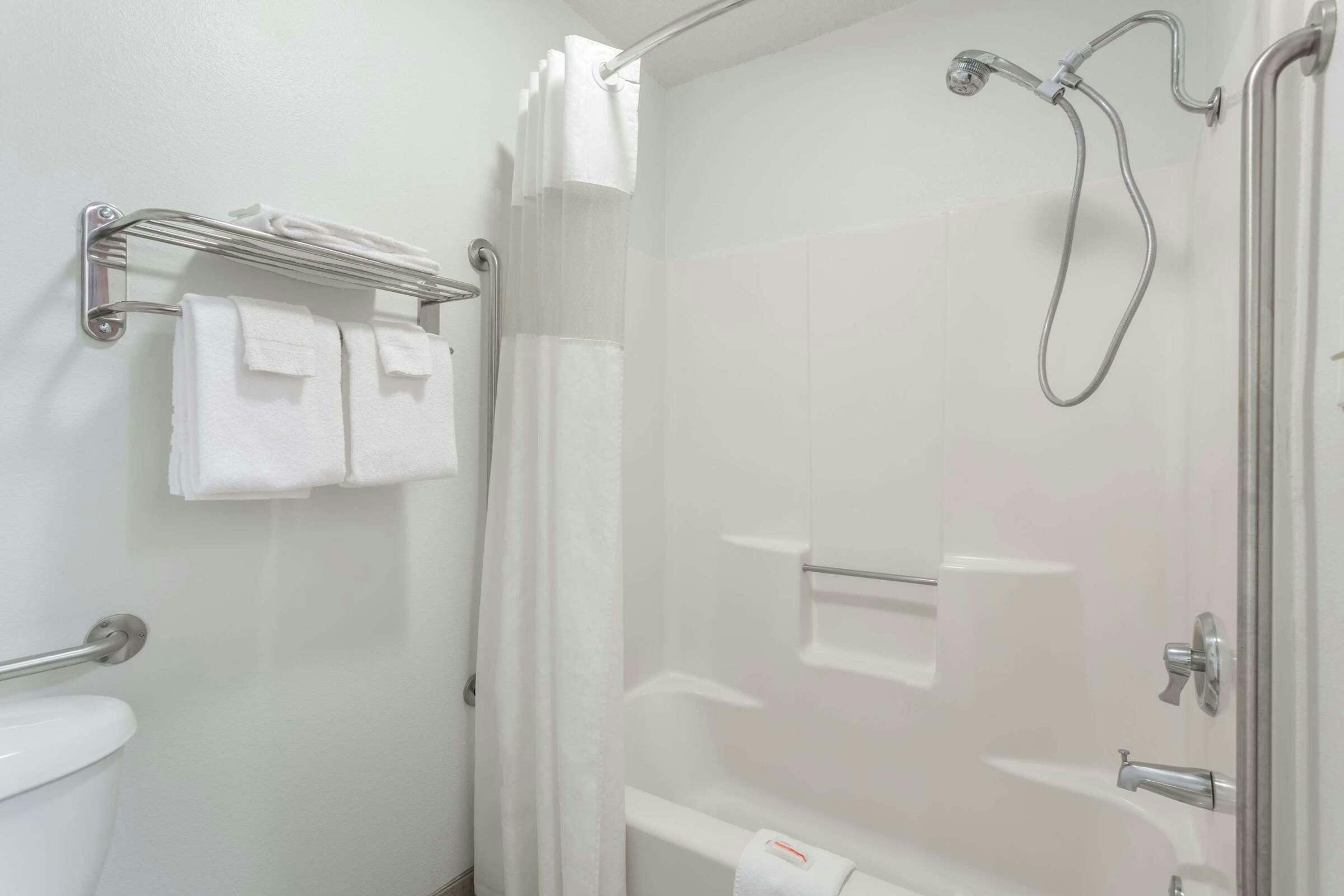 Hotel Days Inn Colby photo 2