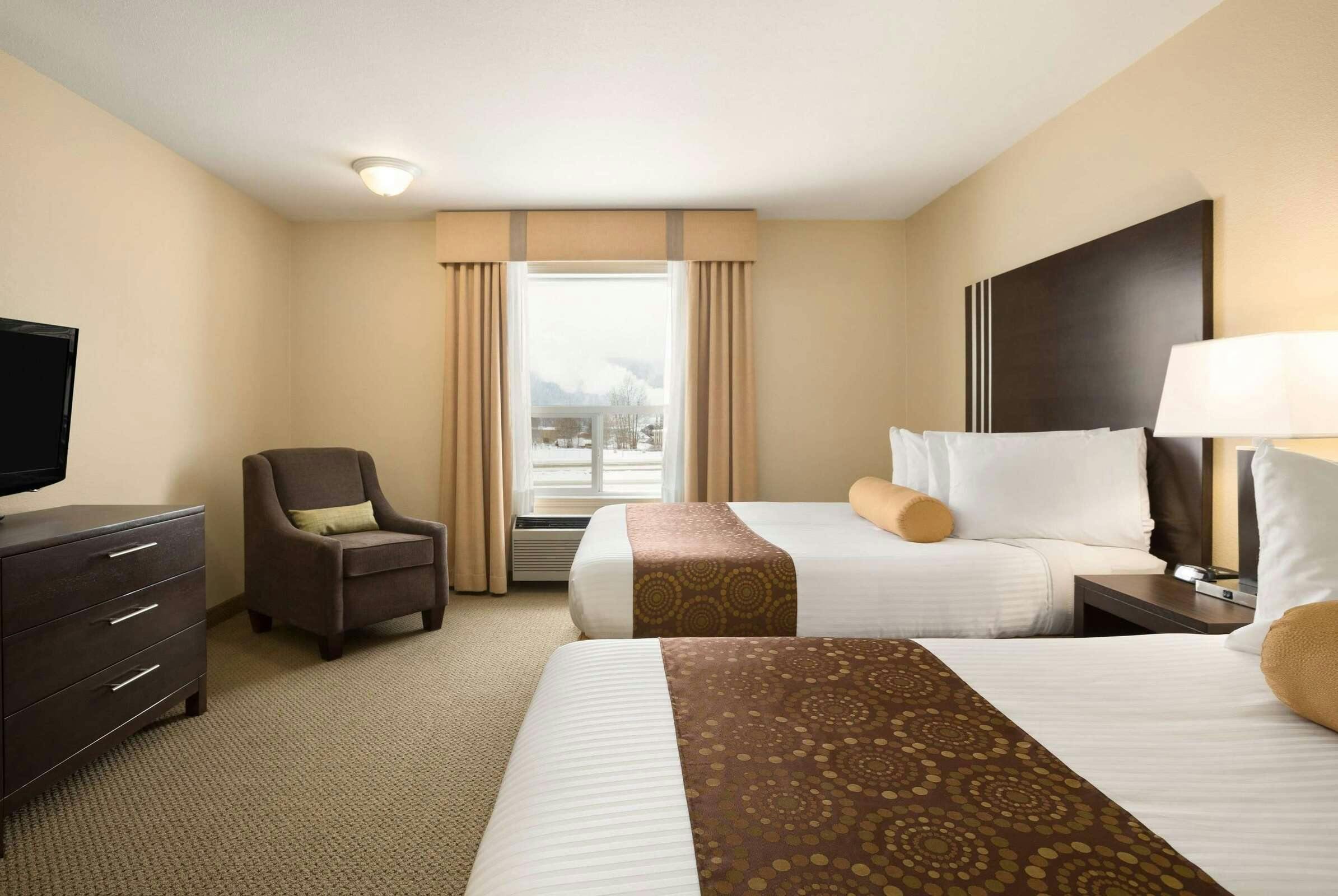 Hotel Ramada Limited Golden photo 3