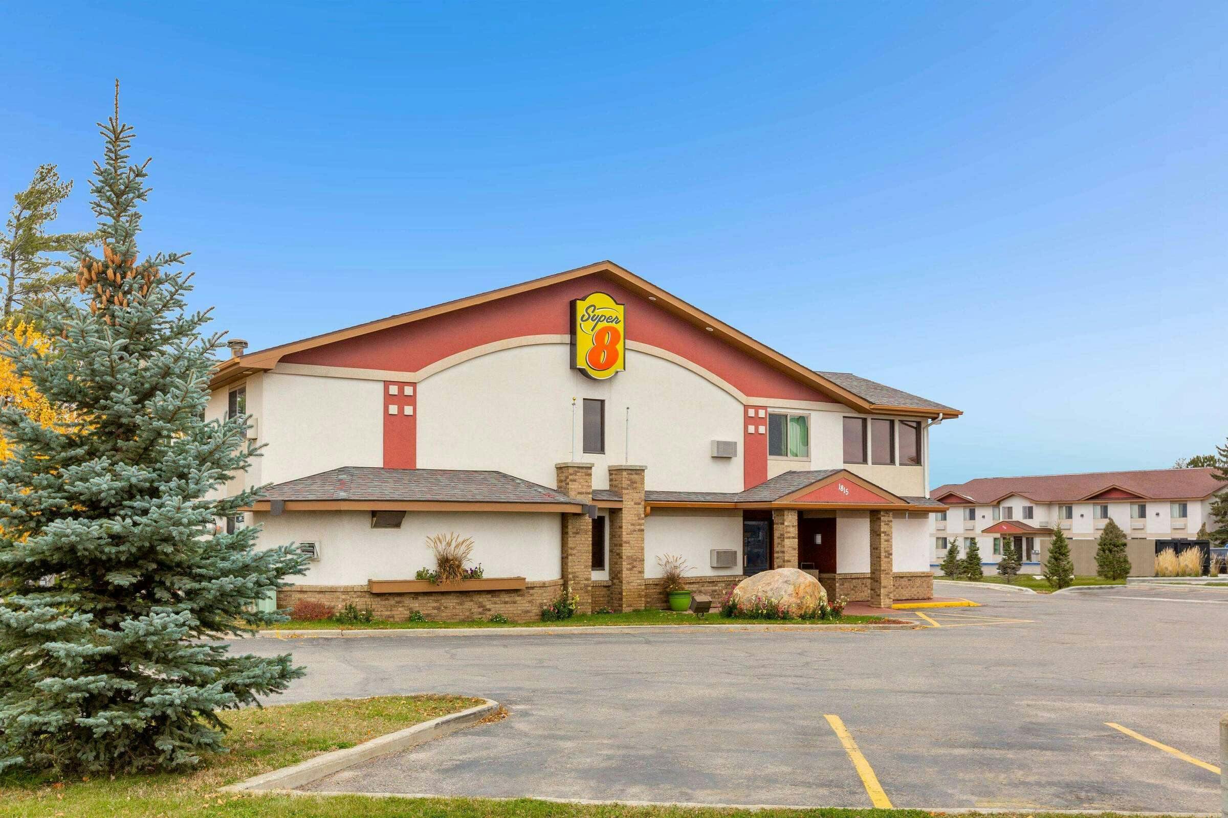 Super 8 Bemidji MN
