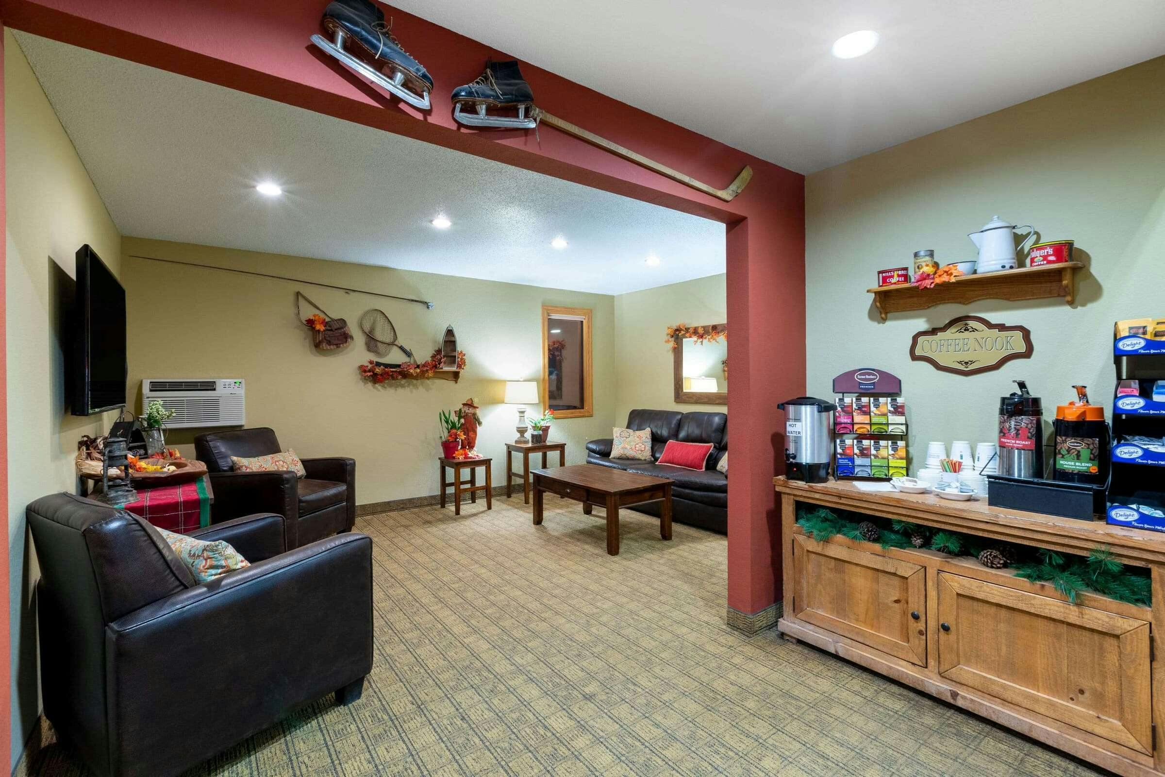 Hotel Super 8 Bemidji MN photo 1