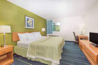 Hotel Days Inn And Suites Bridgeport photo 2