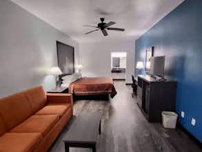 Hotel Super 8 by Wyndham Forney/East Dallas photo 3