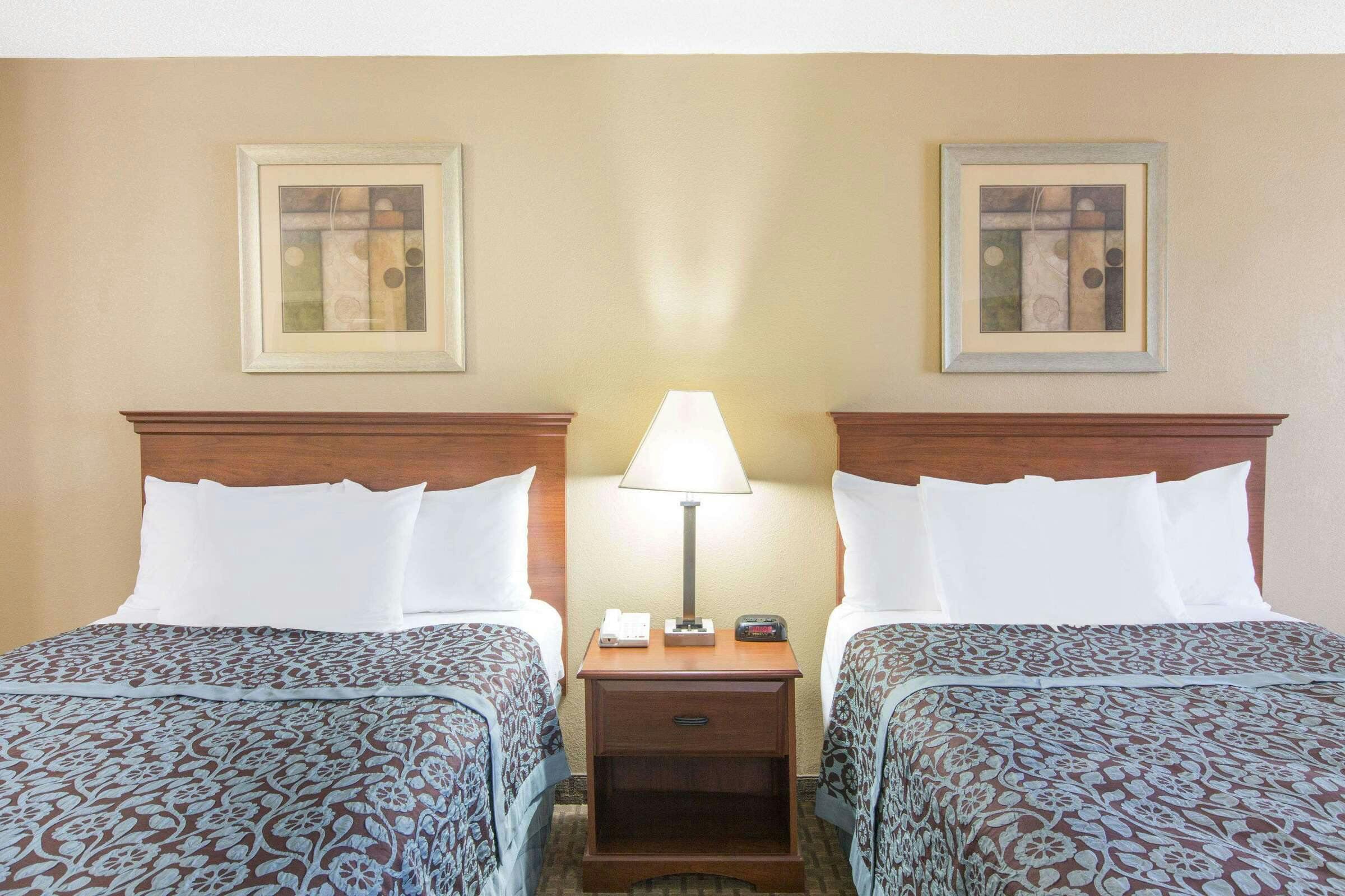 Hotel Days Inn by Wyndham Ripley photo 5