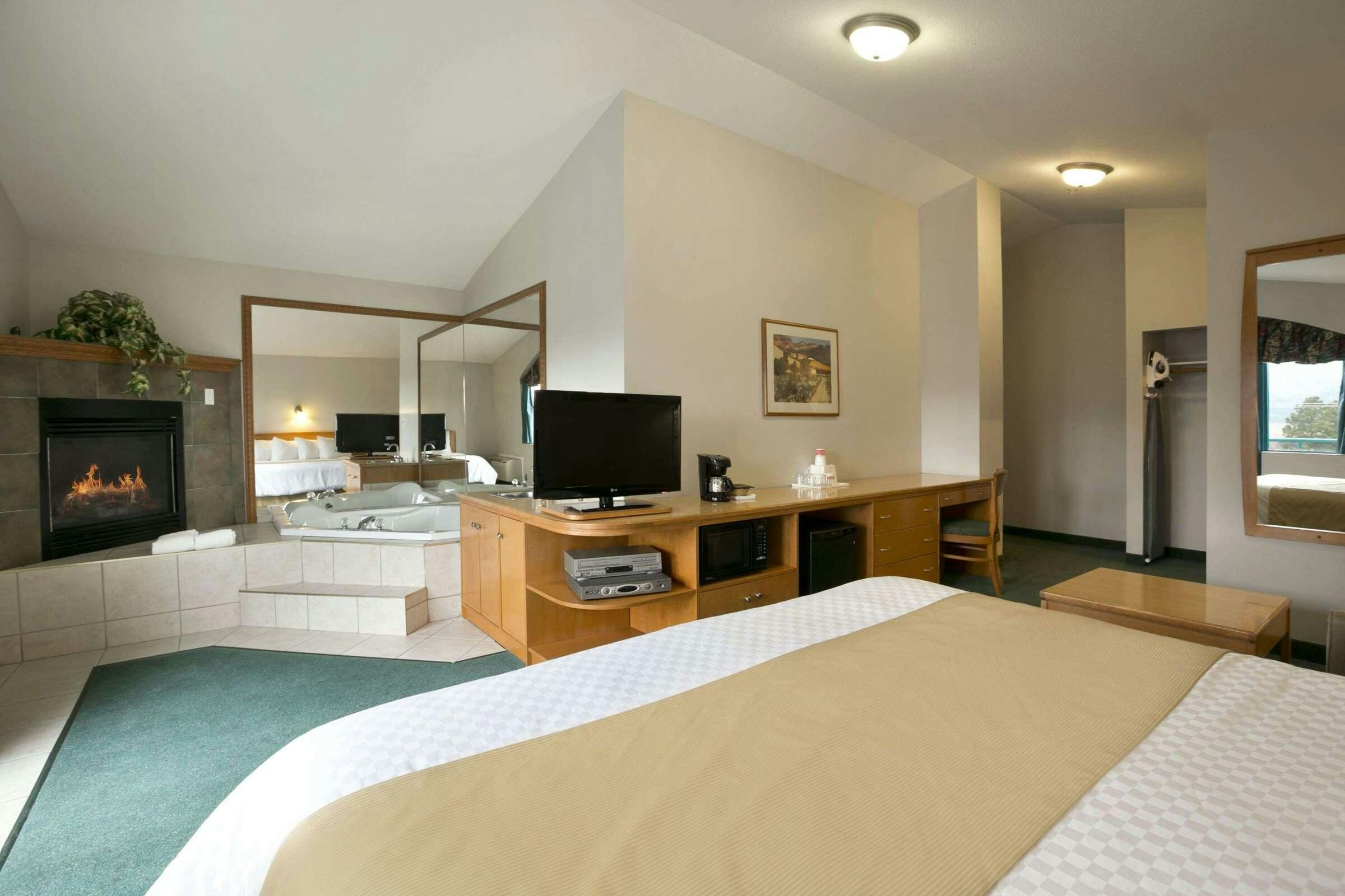 Hotel Ramada Ltd Merritt photo 5