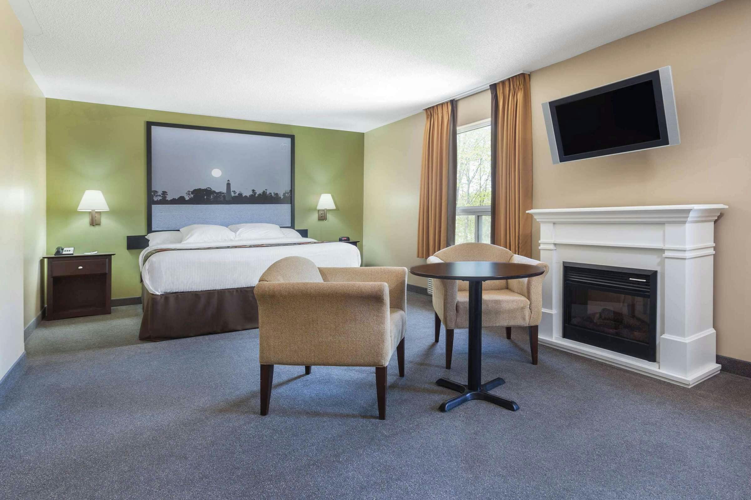 Hotel Super 8 Midland photo 4