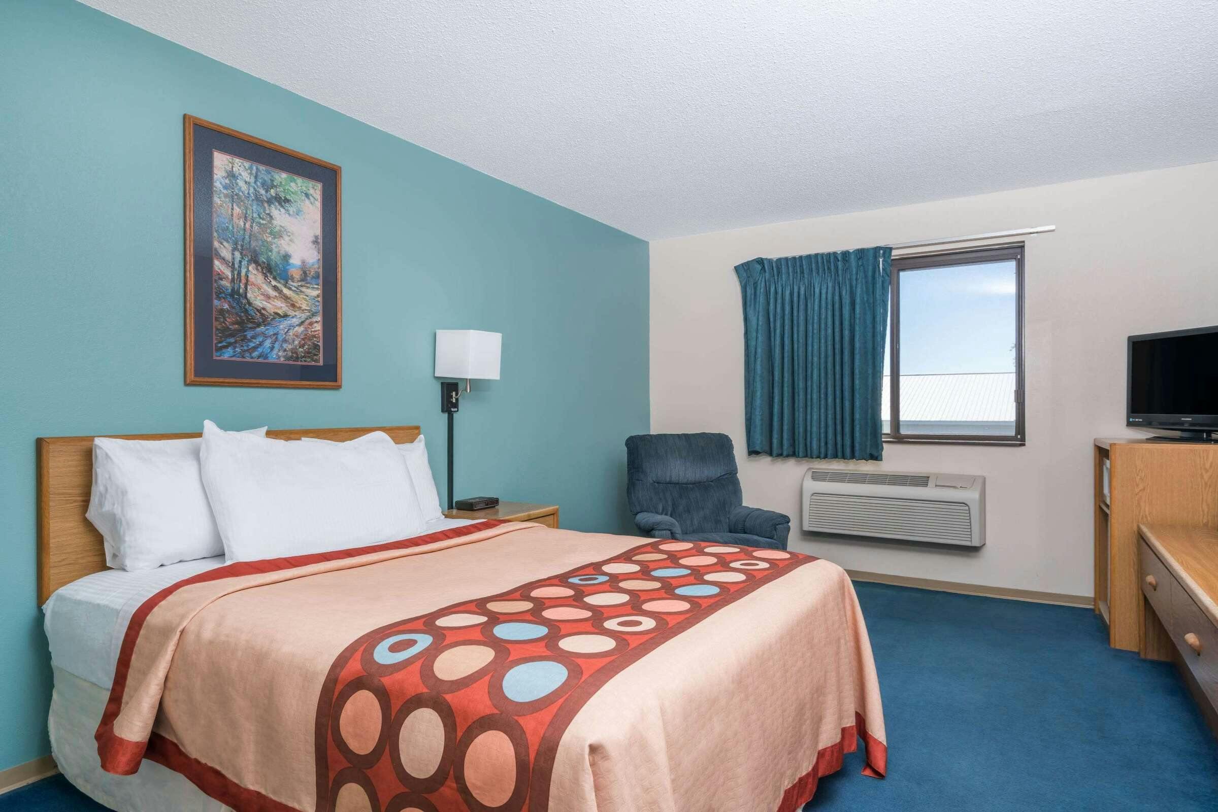 Hotel Super 8 by Wyndham Baxter/Brainerd Area photo 1