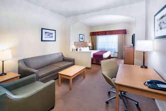 Hotel Baymont Inn and Suites Cuero photo 1