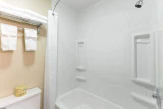 Hotel Super 8 Radcliff/Ft Knox Area photo 5