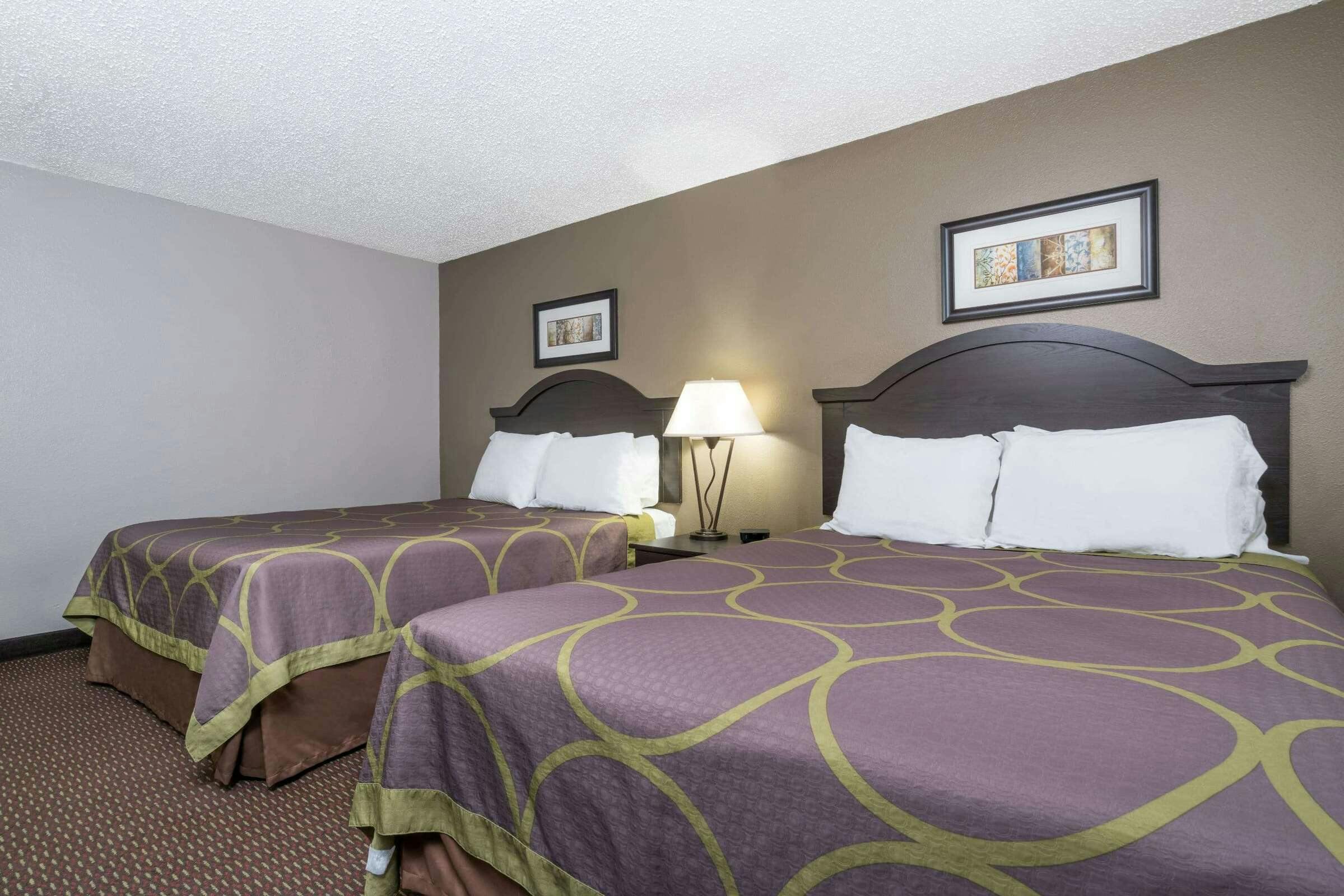 Hotel Super 8 by Wyndham Bismarck photo 5