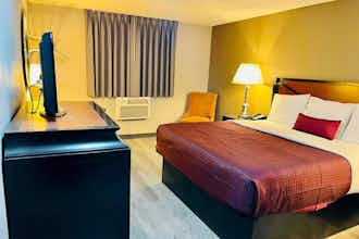 Hotel Super 8 Benton Harbor MI photo 4