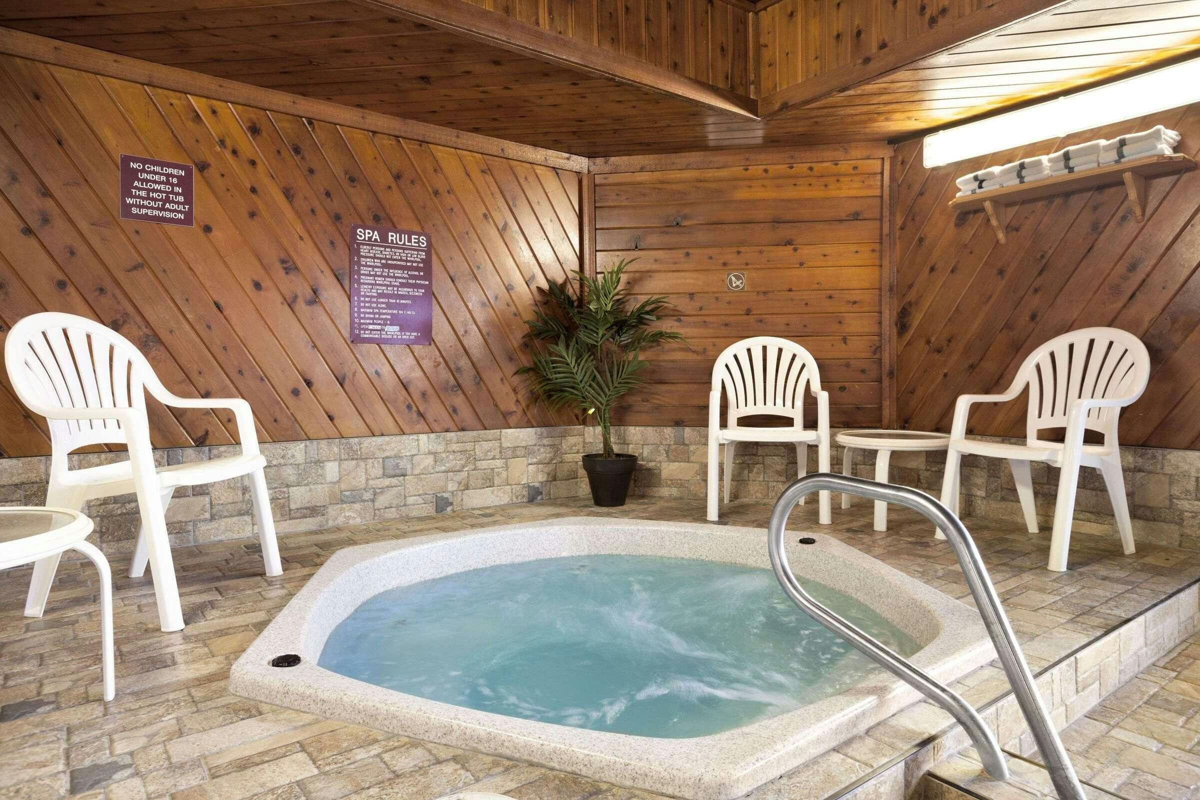 Hotel Days Inn by Wyndham Grand Forks Columbia Mall photo 3