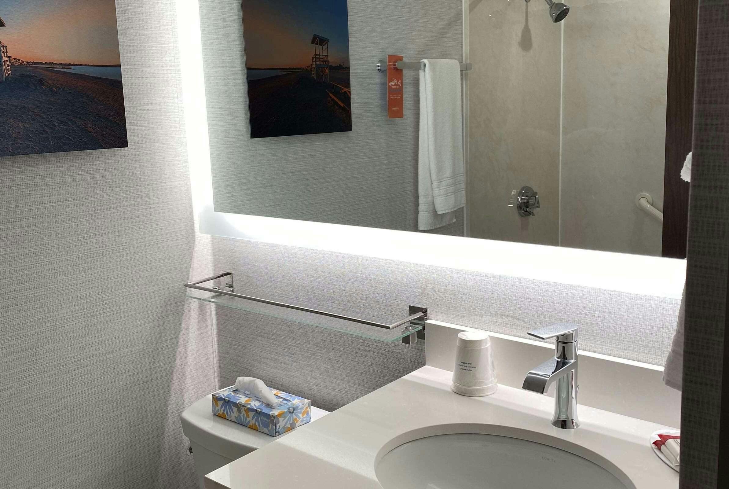 Hotel HoJo Middletown Newport Area photo 5