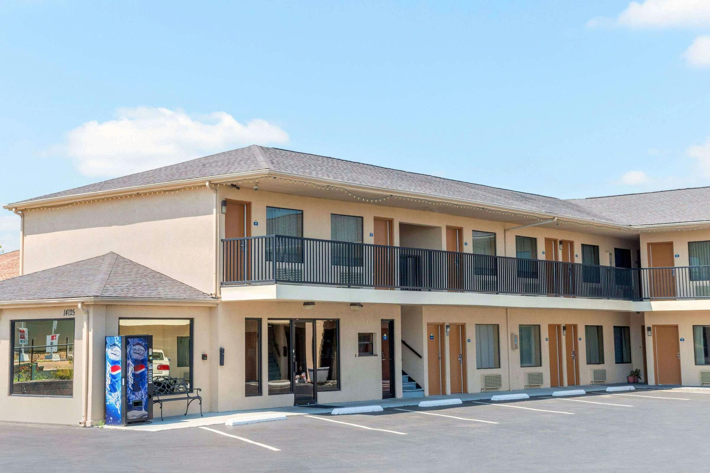 Days Inn St Robert Waynesville