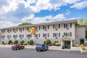 Hotel Super 8 by Wyndham Johnstown/Gloversville photo 2