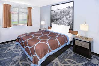 Hotel Super 8 by Wyndham Johnstown/Gloversville photo 4
