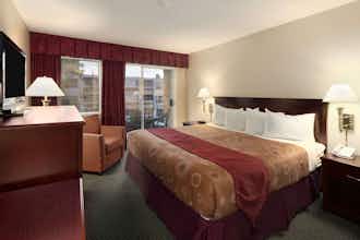 Hotel Travelodge Nanaimo BC photo 4