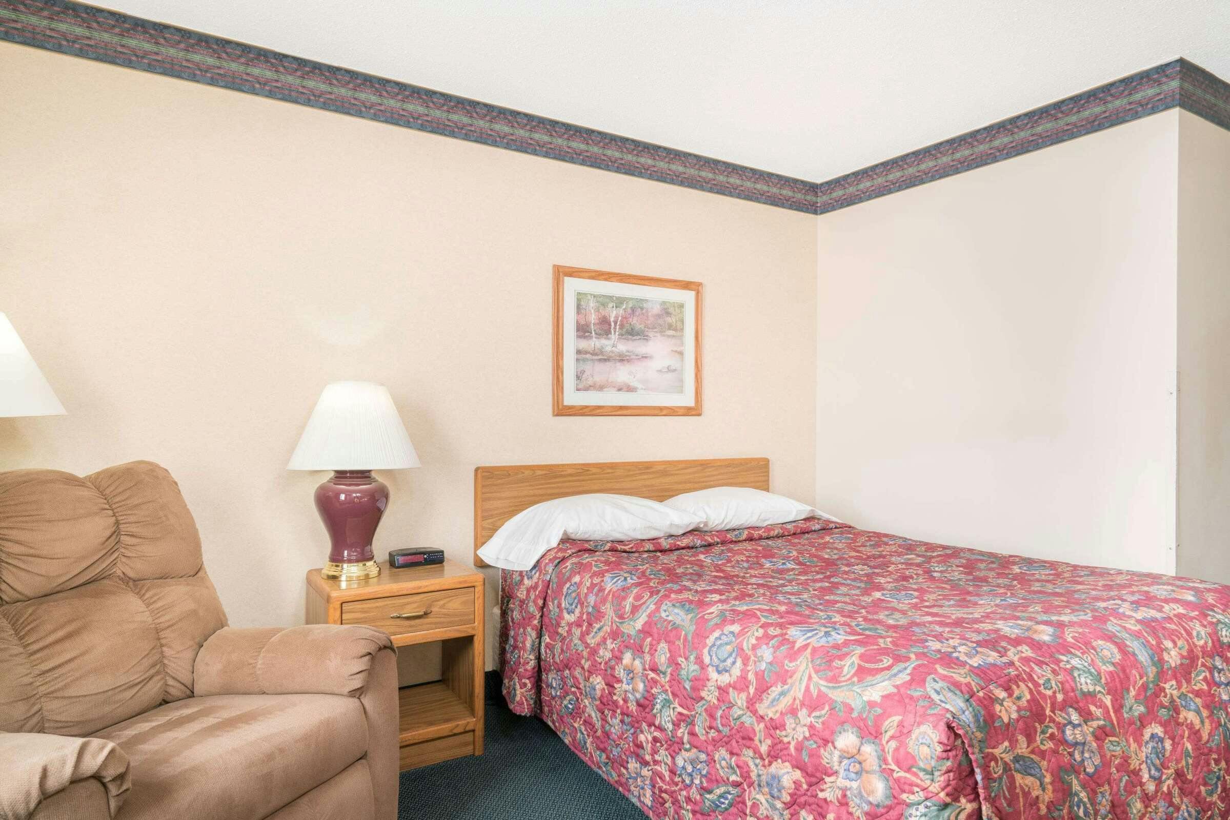 Hotel Super 8 by Wyndham Superior WI photo 4