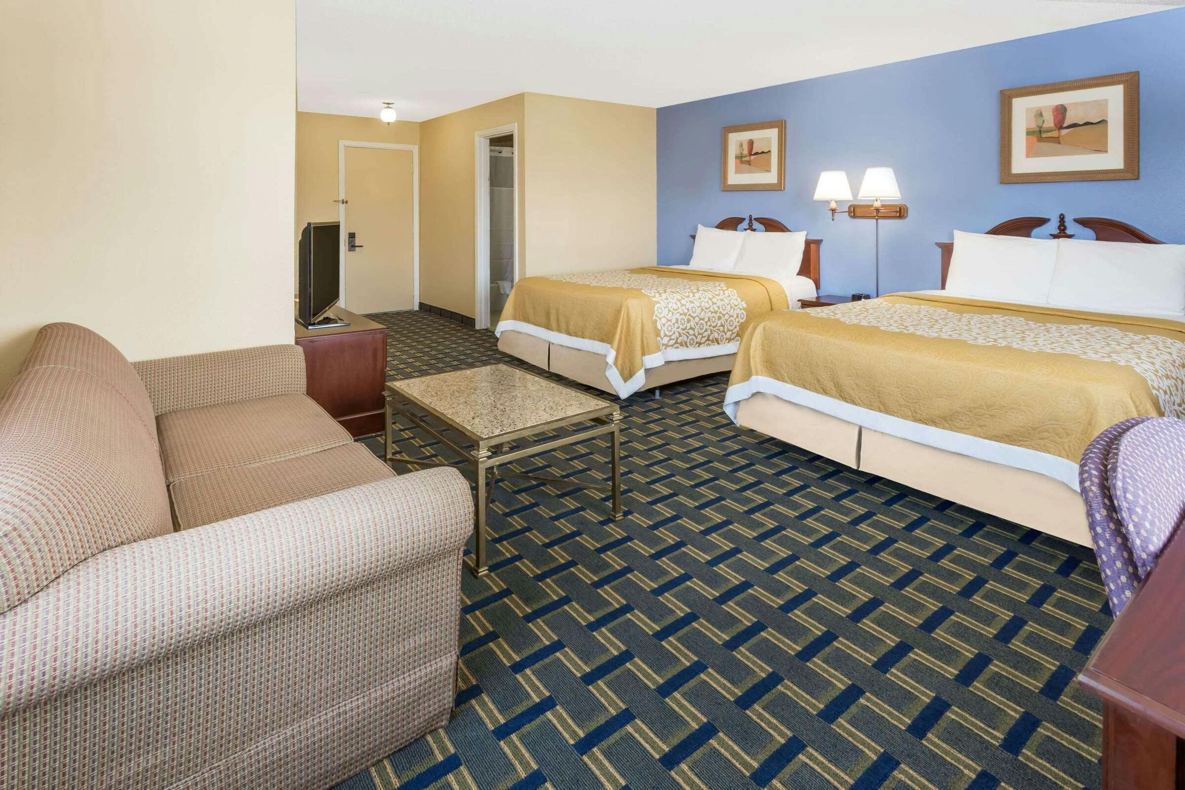 Hotel Days Inn Plymouth photo 1