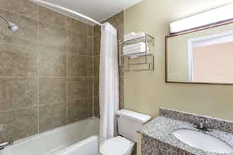 Hotel Days Inn Plymouth photo 4