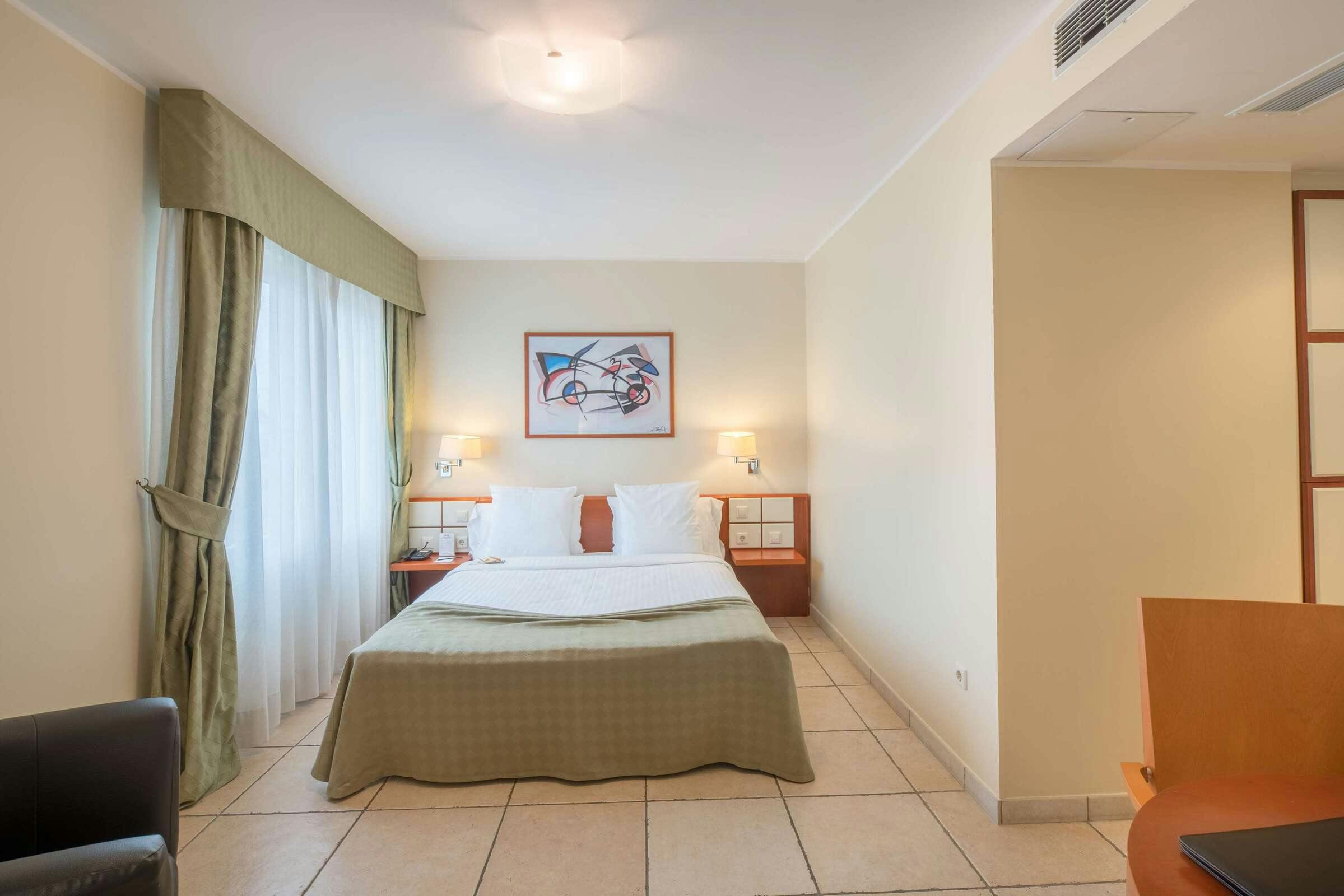 Hotel Best Western Plus Grand Hotel Victor Hugo photo 4