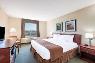 Hotel Super 8 Windsor NS photo 1