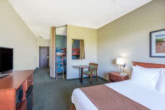 Hotel Super 8 Windsor NS photo 4