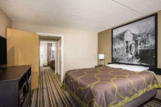 Hotel Super 8 Sevierville Riverside photo 3