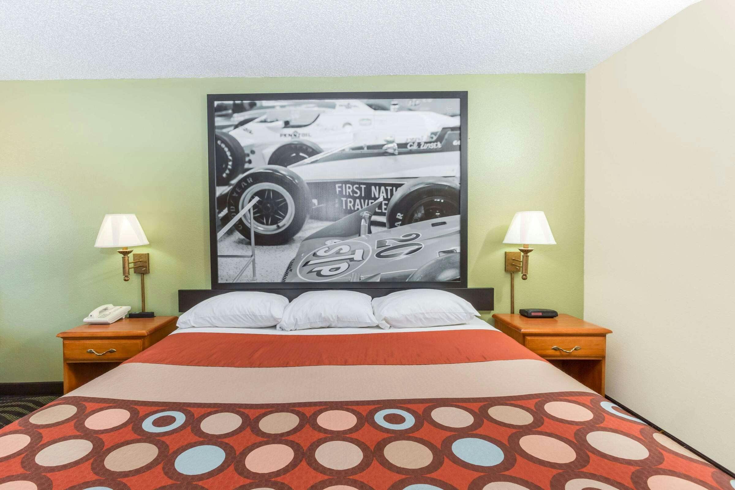 Hotel Super 8 by Wyndham Newton photo 5